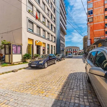 2-br Close To Radio Roger That By Pik Host Apartmán Shkodër