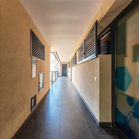 Apartmán 2-br Close To Radio Roger That By Pik Host Shkodër