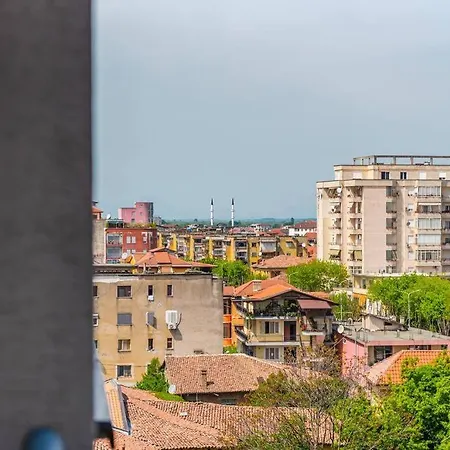 2-br Close To Radio Roger That By Pik Host Apartmán