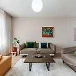 Apartamento 2-br Close To Radio Roger That By Pik Host