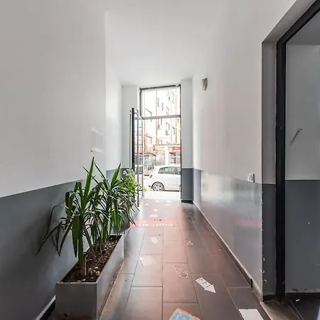 2-br Close To Radio Roger That Apartment Shkoder
