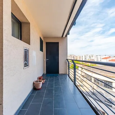 アパート 2-br Close To Radio Roger That By Pik Host